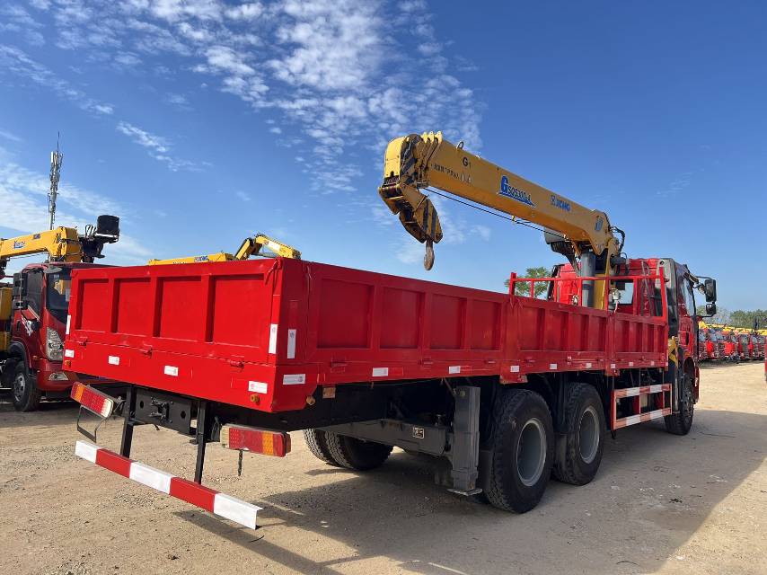 Buy XCMG Used Crane / 6 Buy XCMG Used Crane / 6