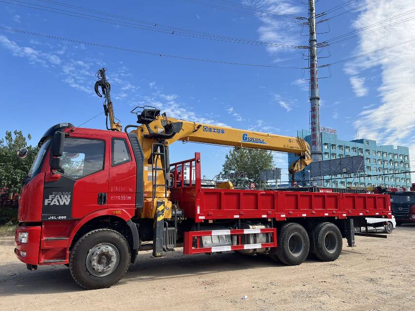 Buy XCMG Used Crane / 3 Buy XCMG Used Crane / 3