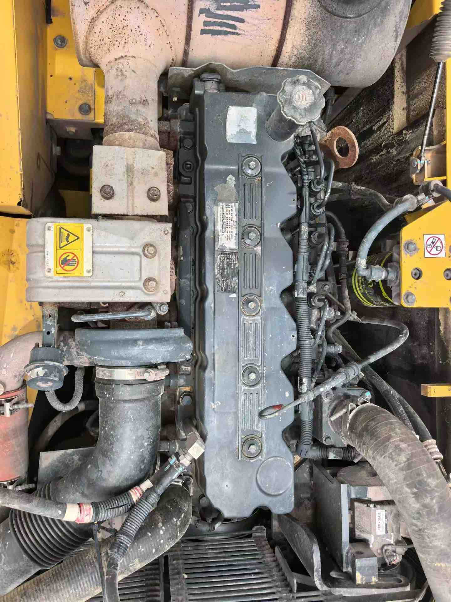 Buy Komatsu PC220-7 Used Excavator / 4