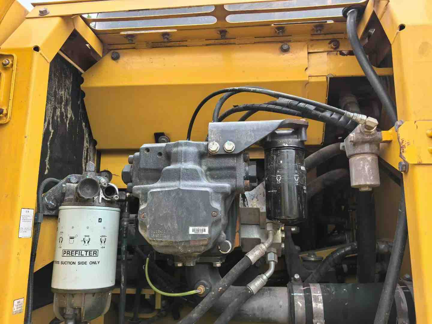 Buy Komatsu PC220-7 Used Excavator / 6