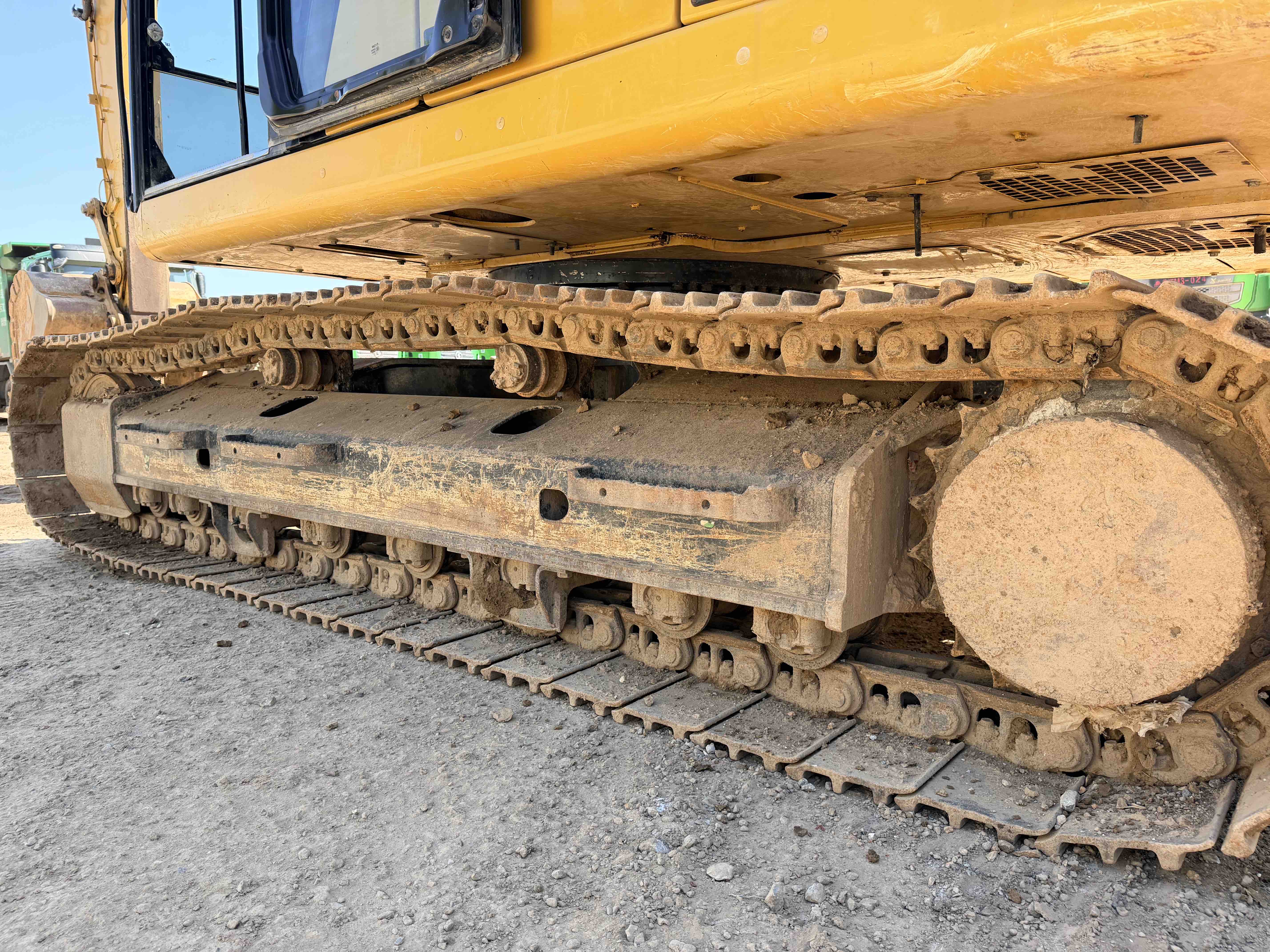 Buy Caterpillar 323D Used Excavator / 9