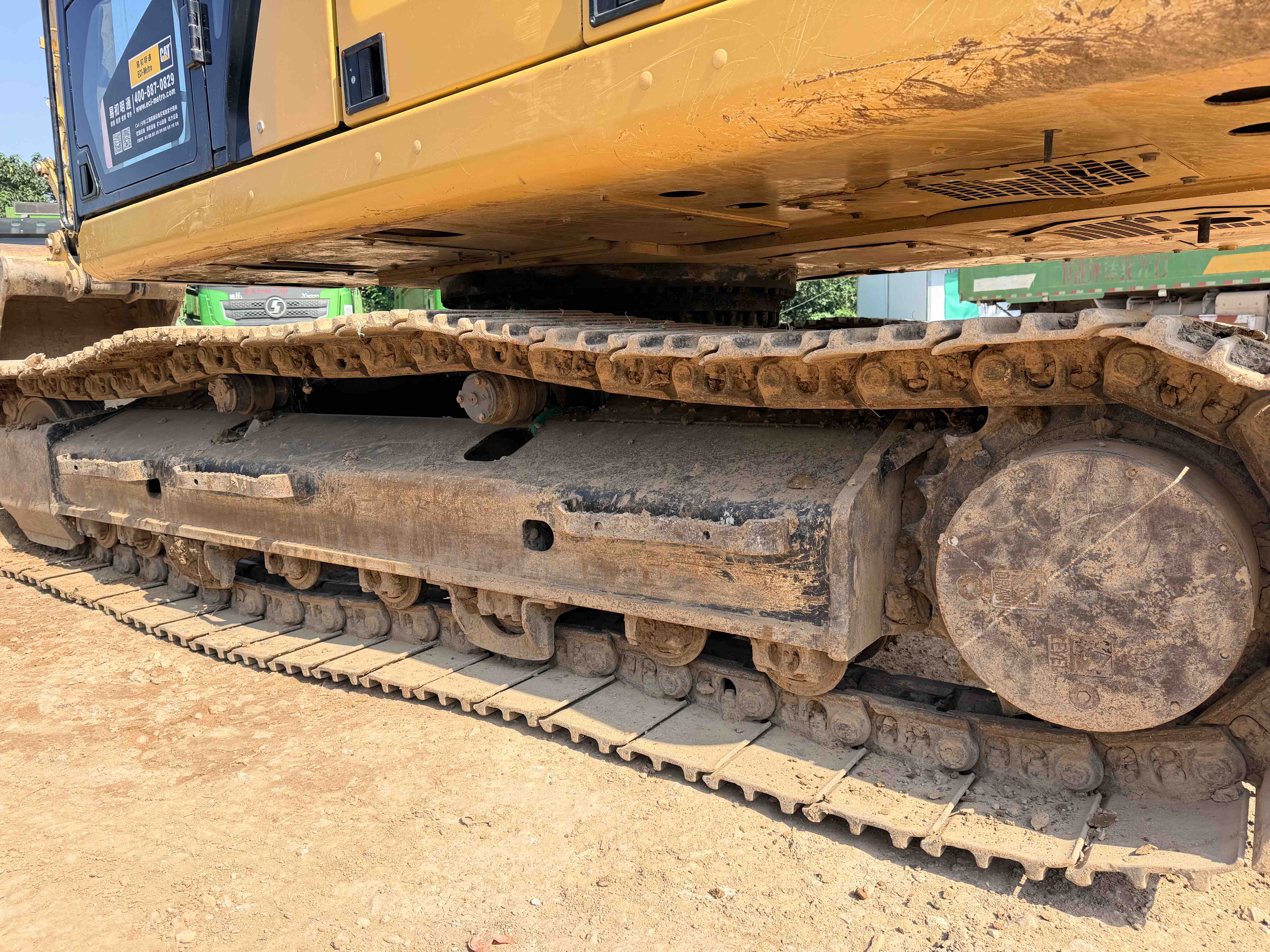 Buy Caterpillar 323D Used Excavator / 2