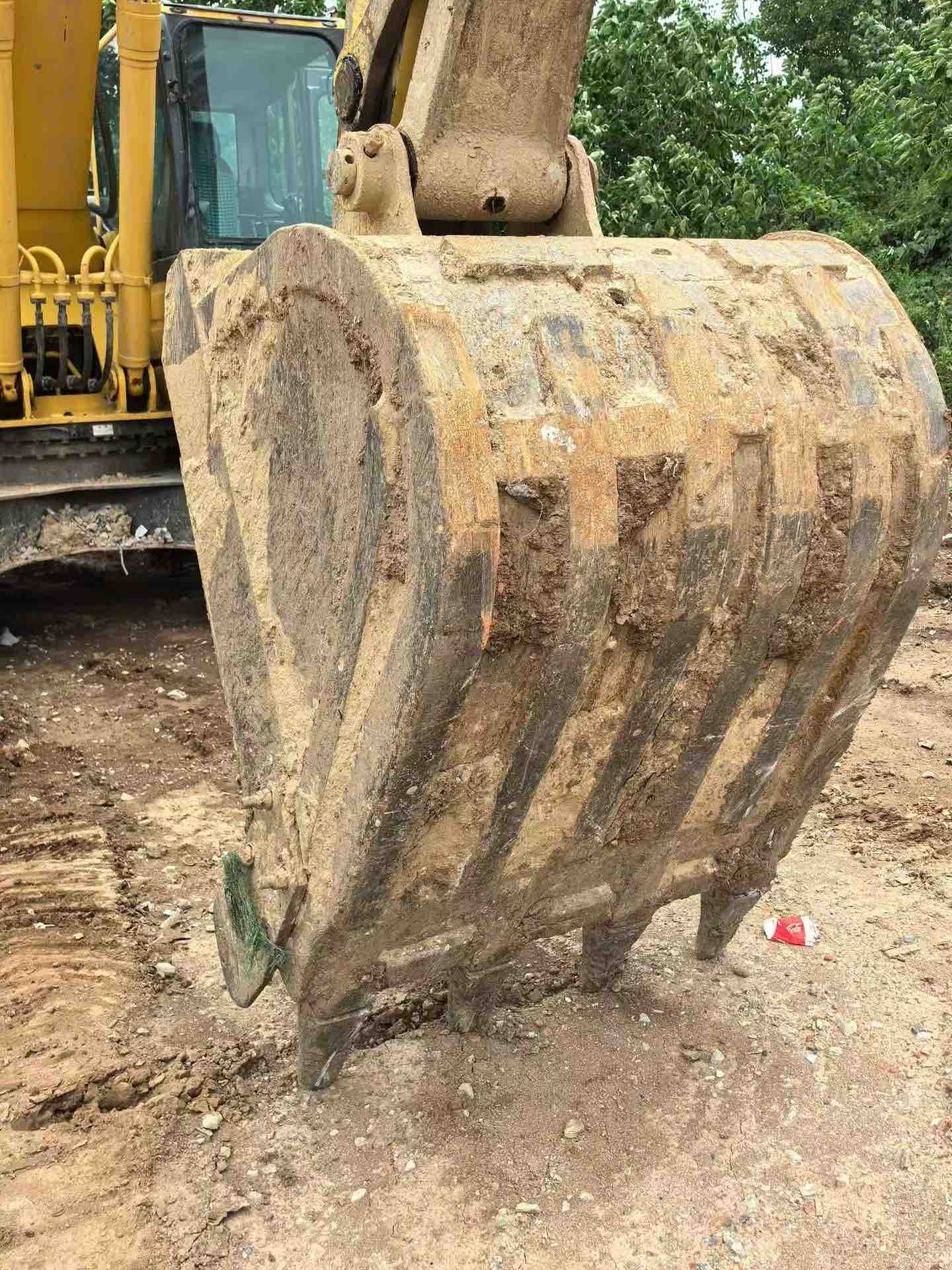 Buy Komatsu PC220-7 Used Excavator / 7
