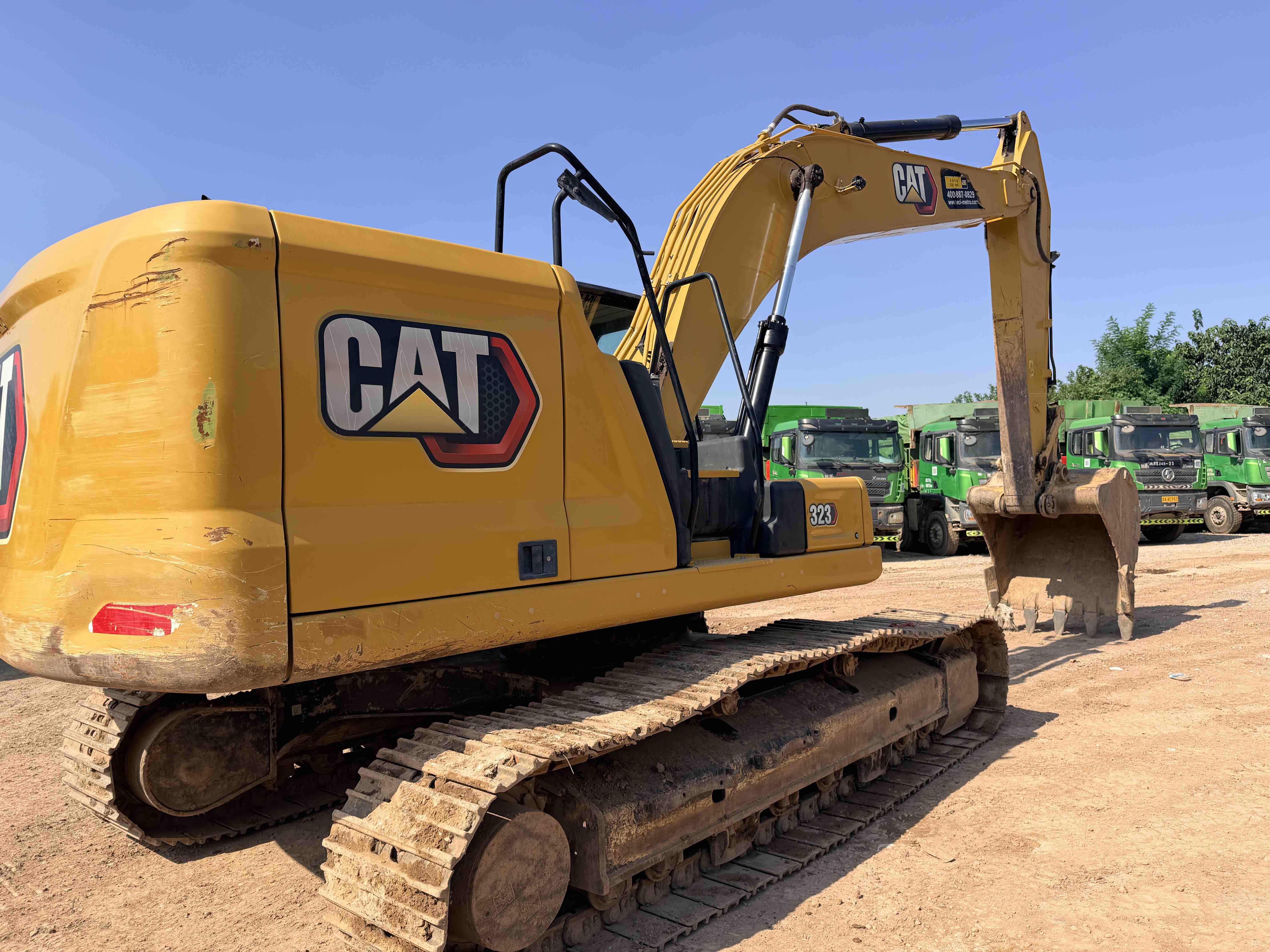 Buy Caterpillar 323D Used Excavator / 4