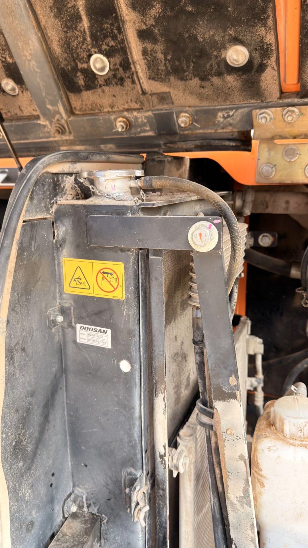 Buy Doosan 75-7 Used Excavator / 12