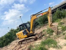 Buy XCMG XE60WA Used Excavator / 4 Buy XCMG XE60WA Used Excavator / 4
