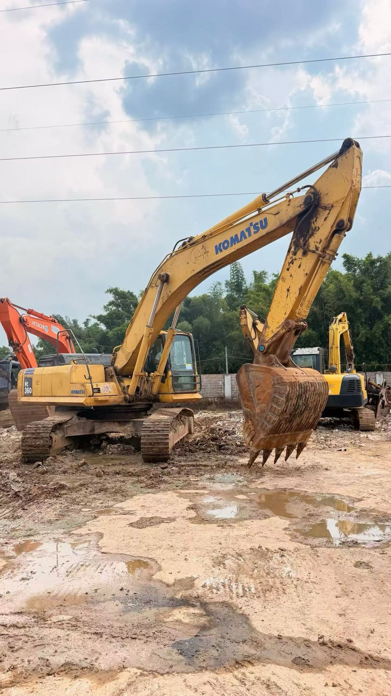 Buy Komatsu PC360-7 Used Excavator / 2
