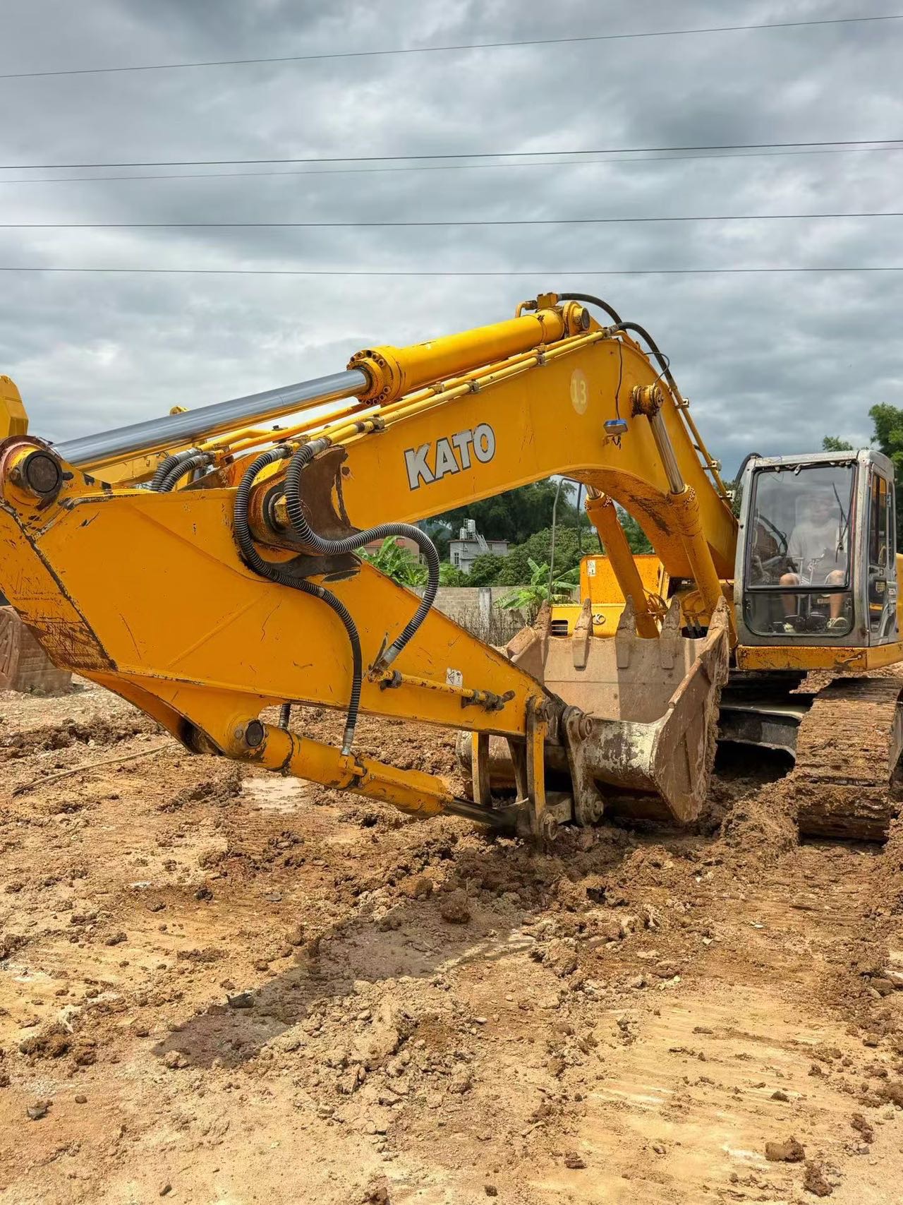 Buy Kato 430R Used Excavator / 4