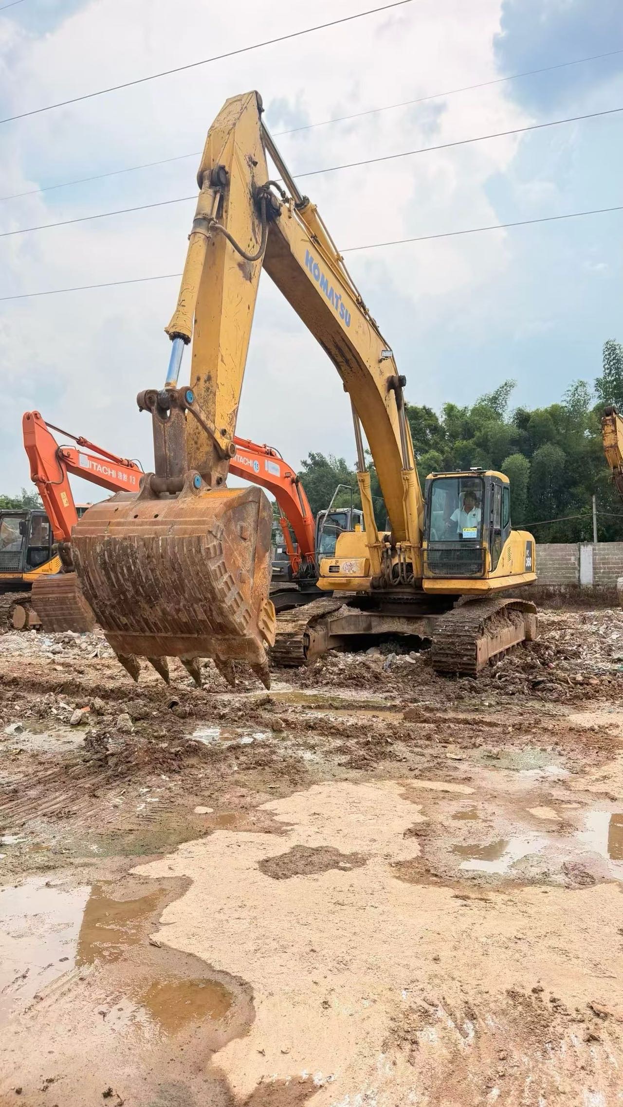 Buy Komatsu PC360-7 Used Excavator / 4