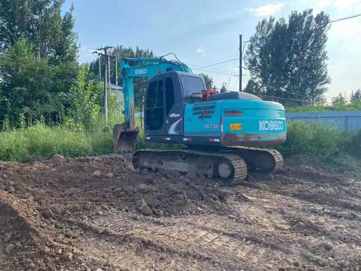Buy Kobelco 130UR Used Excavator / 1