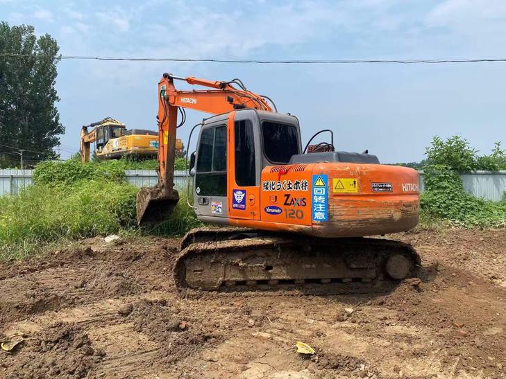 Buy Hitachi ZX120-3 Used Excavator / 1