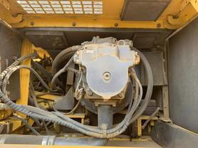 Buy Komatsu PC450-8 Used Excavator / 9 Buy Komatsu PC450-8 Used Excavator / 9