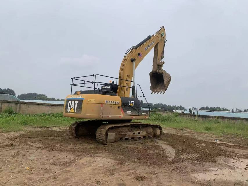 Buy Caterpillar 329D2L Used Excavator / 2