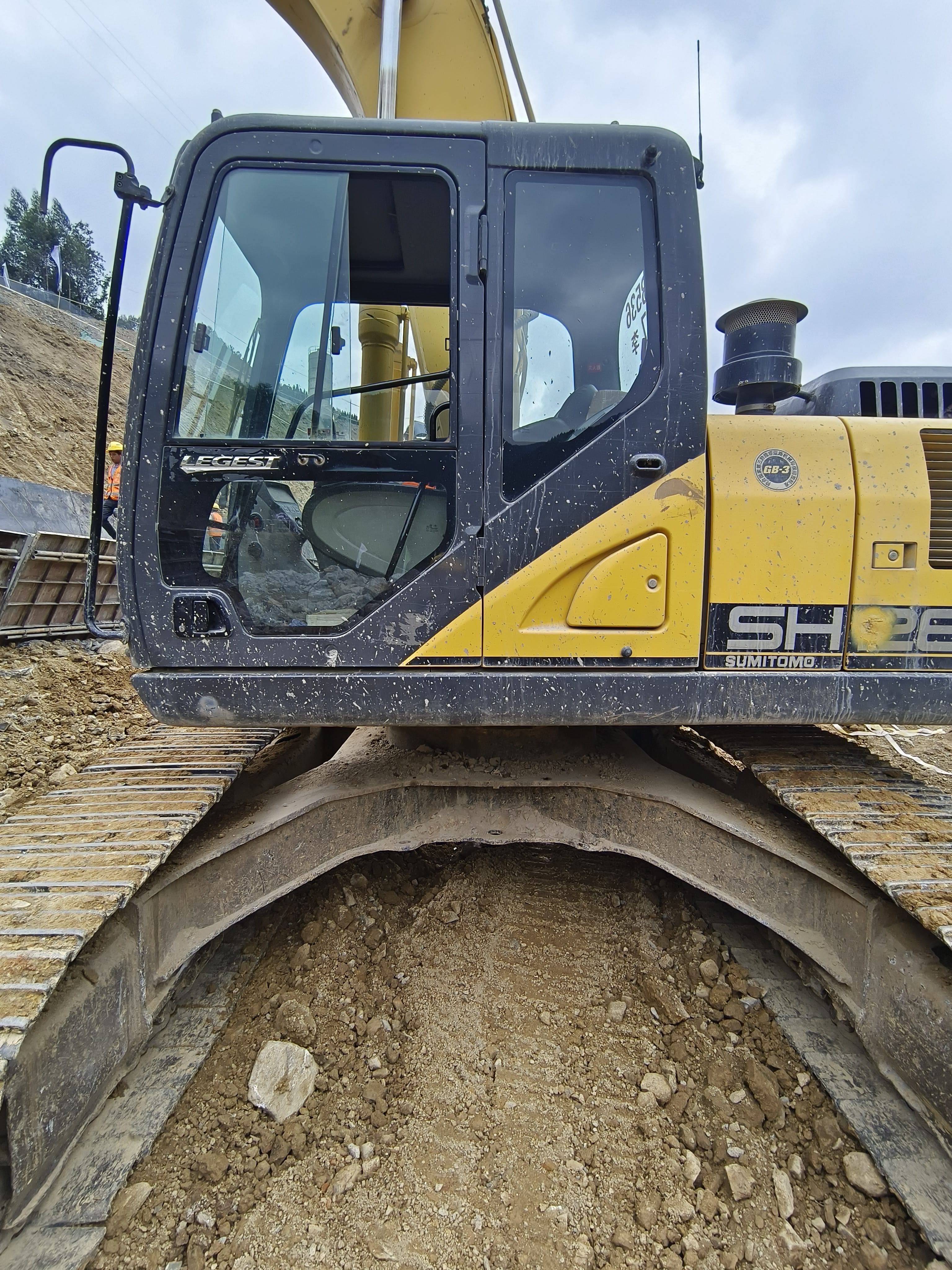Buy Sumitomo S260 Used Excavator / 8