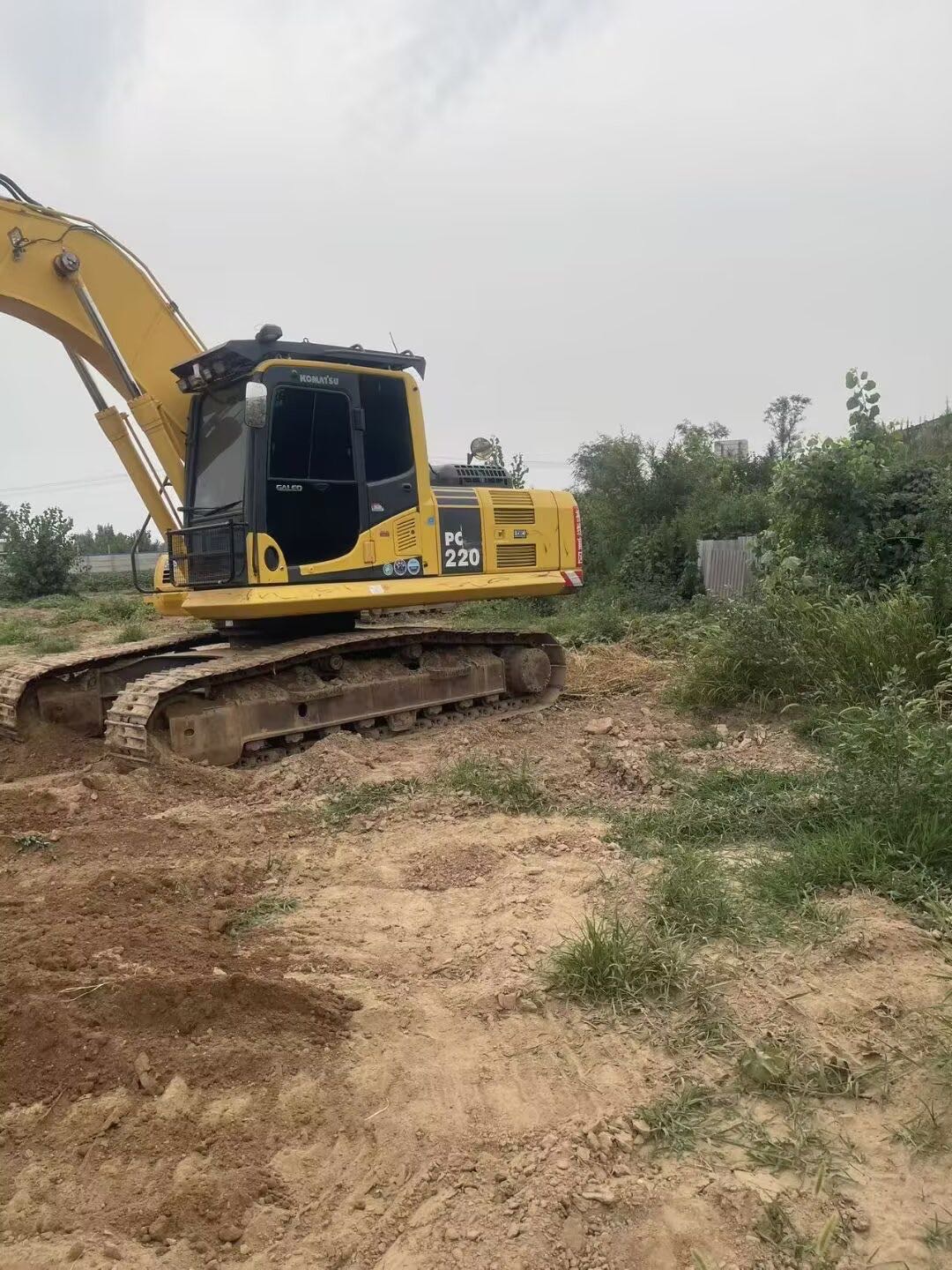 Buy Komatsu 220mo Used Excavator / 2