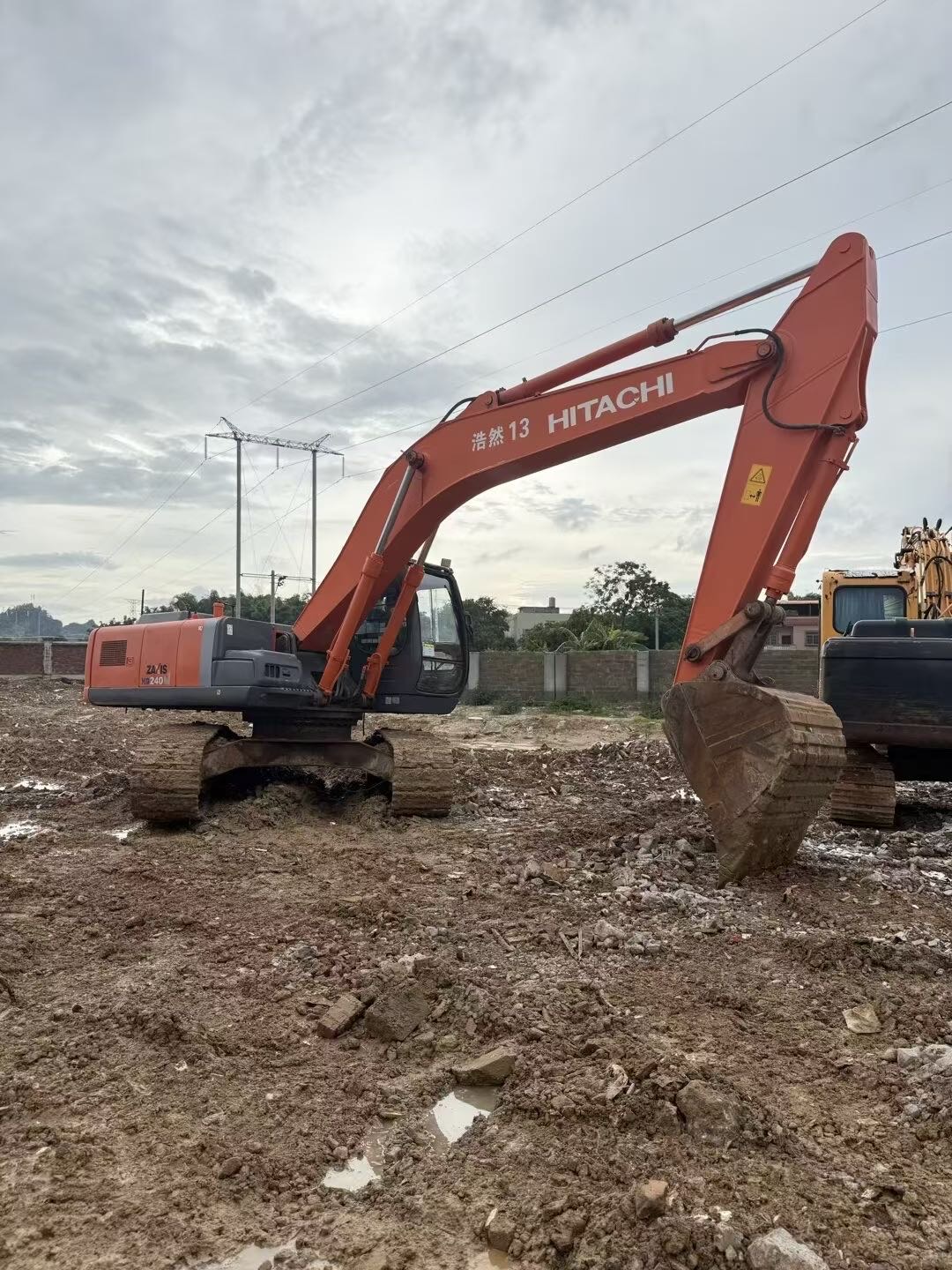 Buy Hitachi ZX240-3G Used Excavator / 6