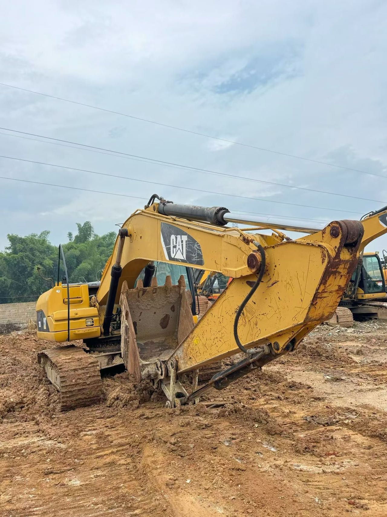 Buy Caterpillar 320C Used Excavator / 5