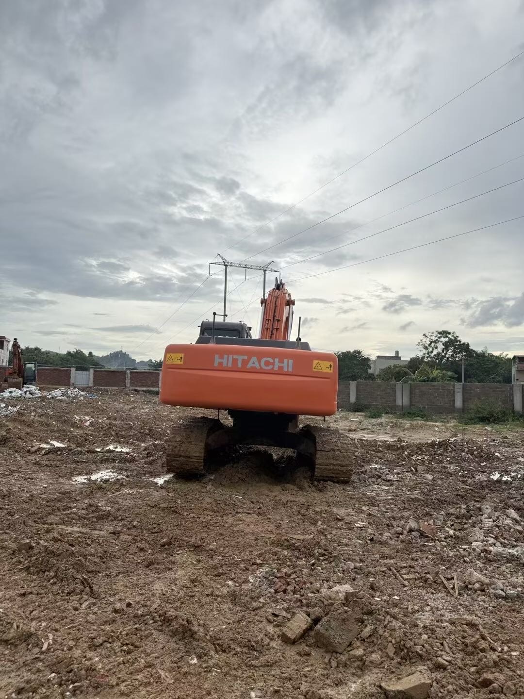 Buy Hitachi ZX240-3G Used Excavator / 4