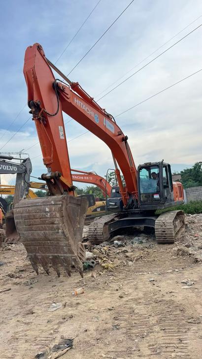 Buy Hitachi ZX70-5G Used Excavator / 1