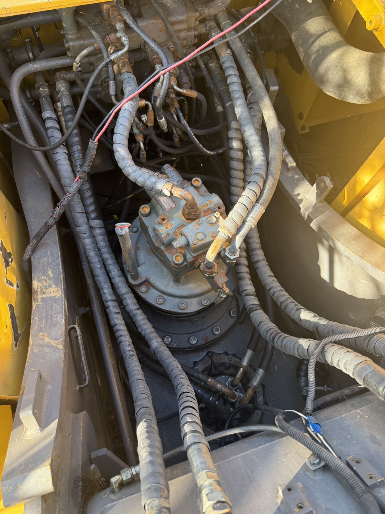 Buy Volvo 240BLC Used Excavator / 8