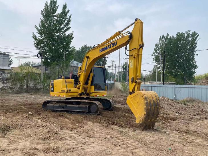 Buy Komatsu PC130-7 Used Excavator / 1