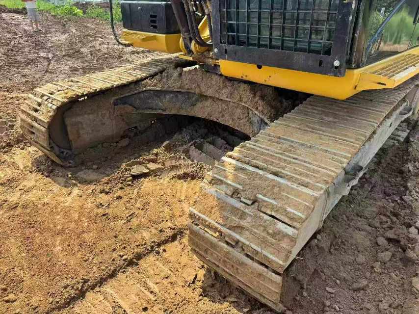 Buy Caterpillar 324DL Used Excavator / 5
