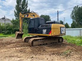 Buy Caterpillar CT18-7BS Used Excavator / 2 Buy Caterpillar CT18-7BS Used Excavator / 2