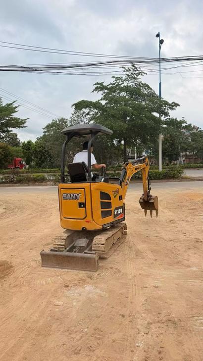 Buy Sany SY18U Used Excavator / 1