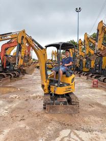 Buy XCMG XE17U Used Excavator / 7 Buy XCMG XE17U Used Excavator / 7