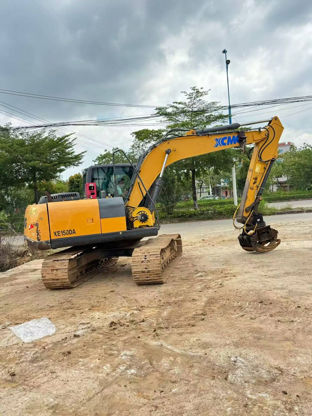 Buy XCMG 150D Used Excavator / 4
