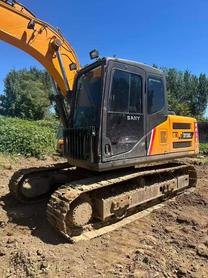 Buy Sany SY135C Pro Used Excavator / 3 Buy Sany SY135C Pro Used Excavator / 3