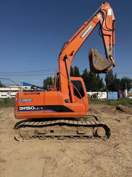Buy Doosan 150W-7 Used Excavator / 1