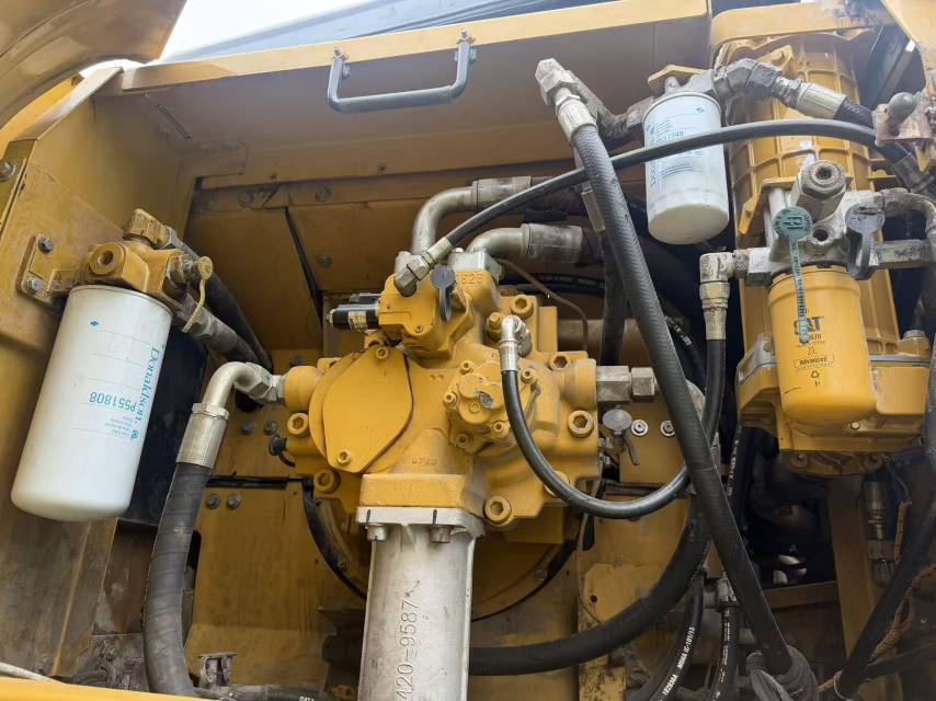Buy Caterpillar 340D Used Excavator / 3