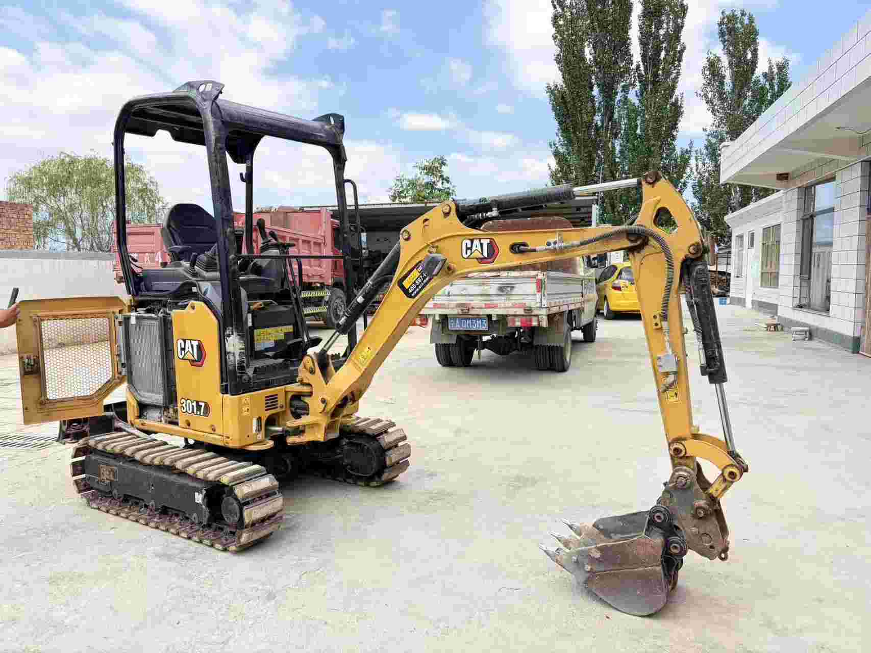 Buy Caterpillar 301.7CR Used Excavator / 3