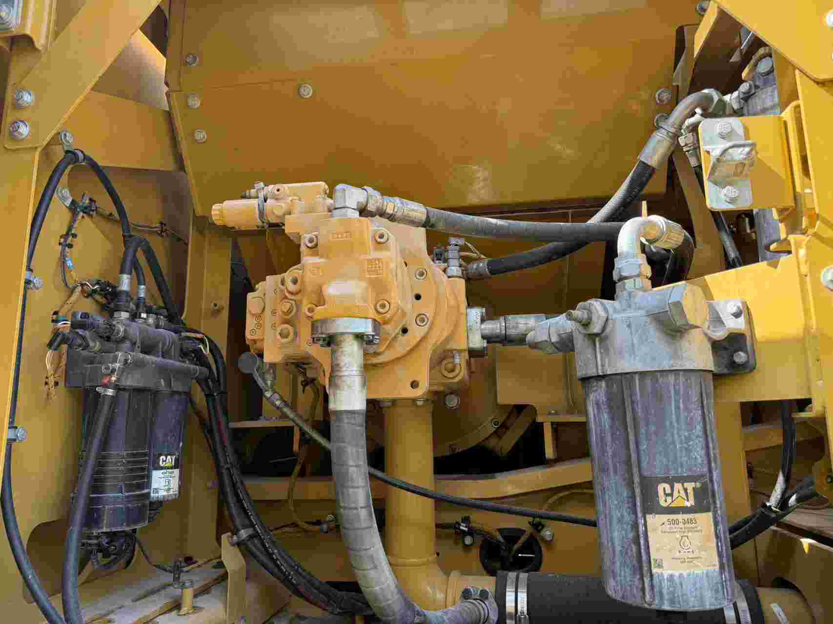 Buy Caterpillar 350 Used Excavator / 8