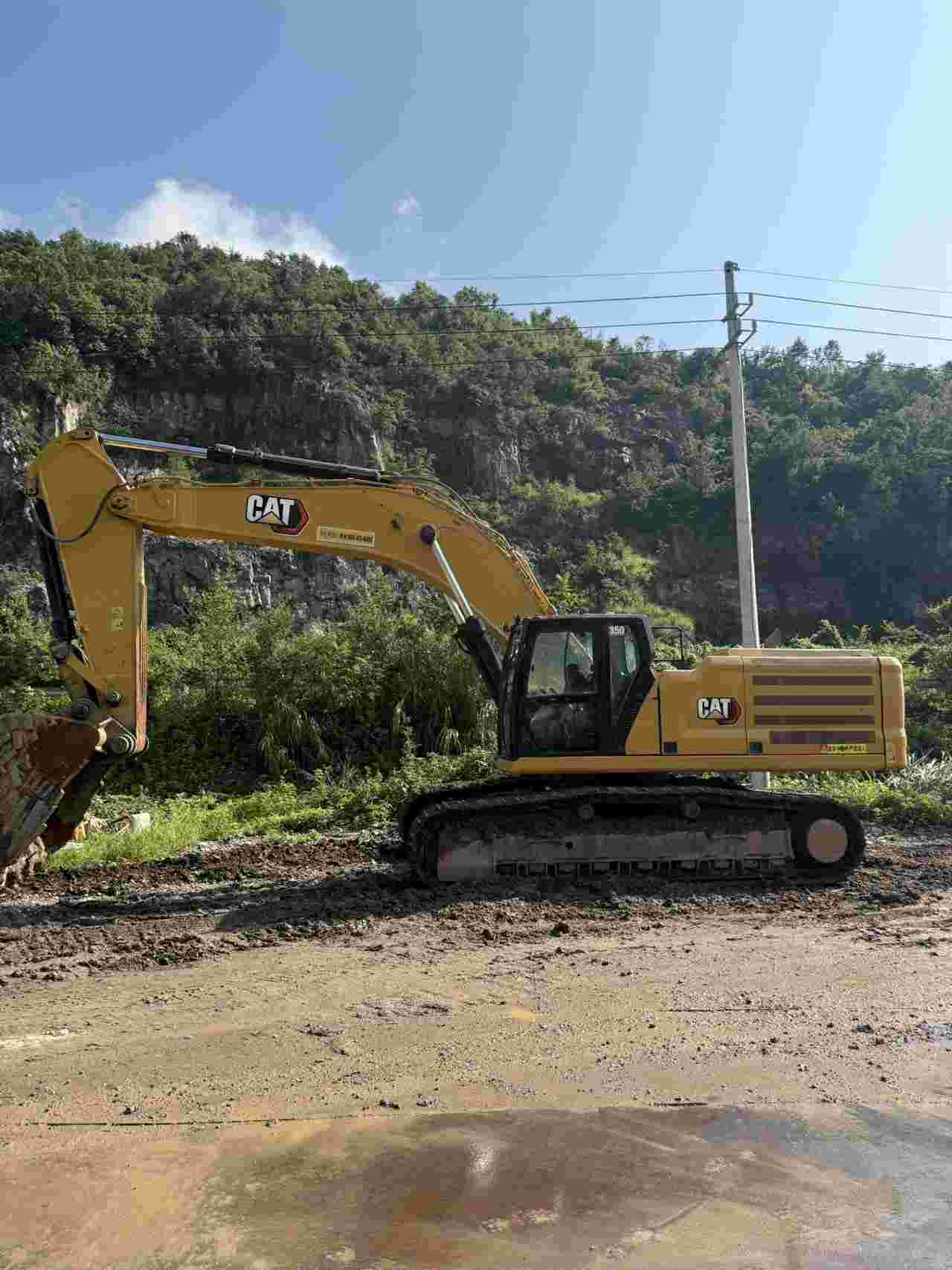 Buy Caterpillar 350 Used Excavator / 16