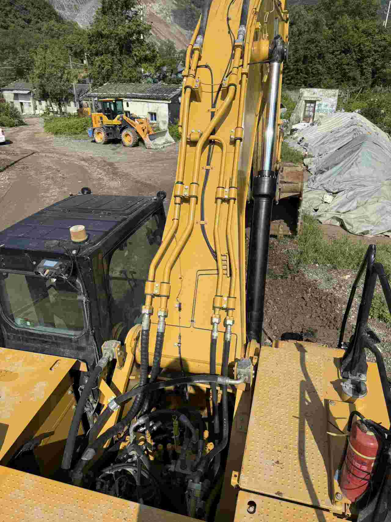 Buy Caterpillar 350 Used Excavator / 10