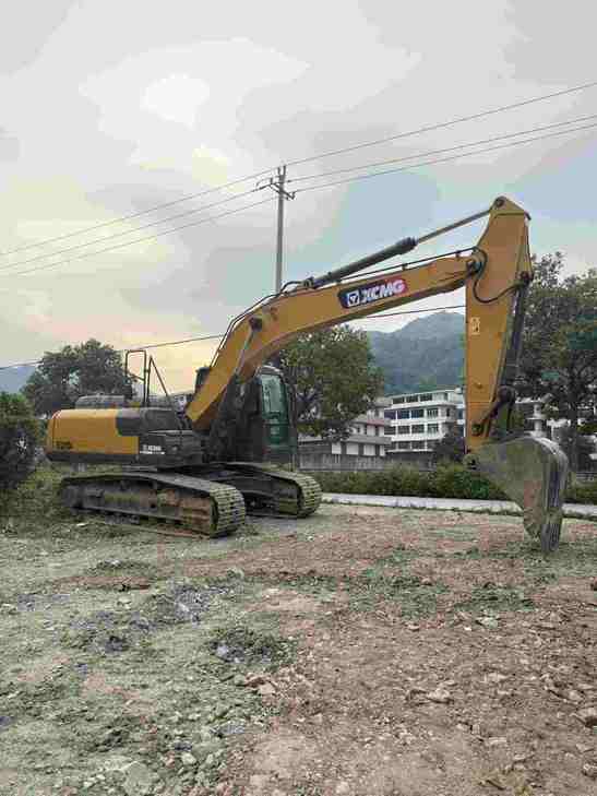 Buy XCMG XE200DA Used Excavator / 1