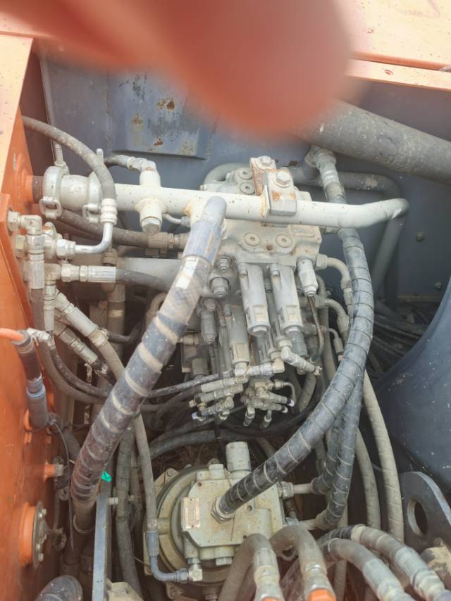 Buy Hitachi ZX70-5A Used Excavator / 10