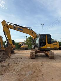 Buy XCMG XE135D Used Excavator / 4 Buy XCMG XE135D Used Excavator / 4