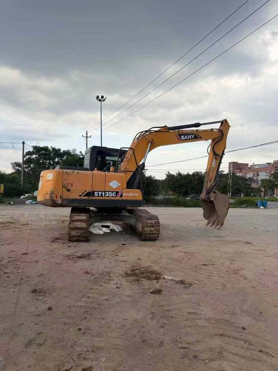 Buy Sany C135-10 Used Excavator / 1