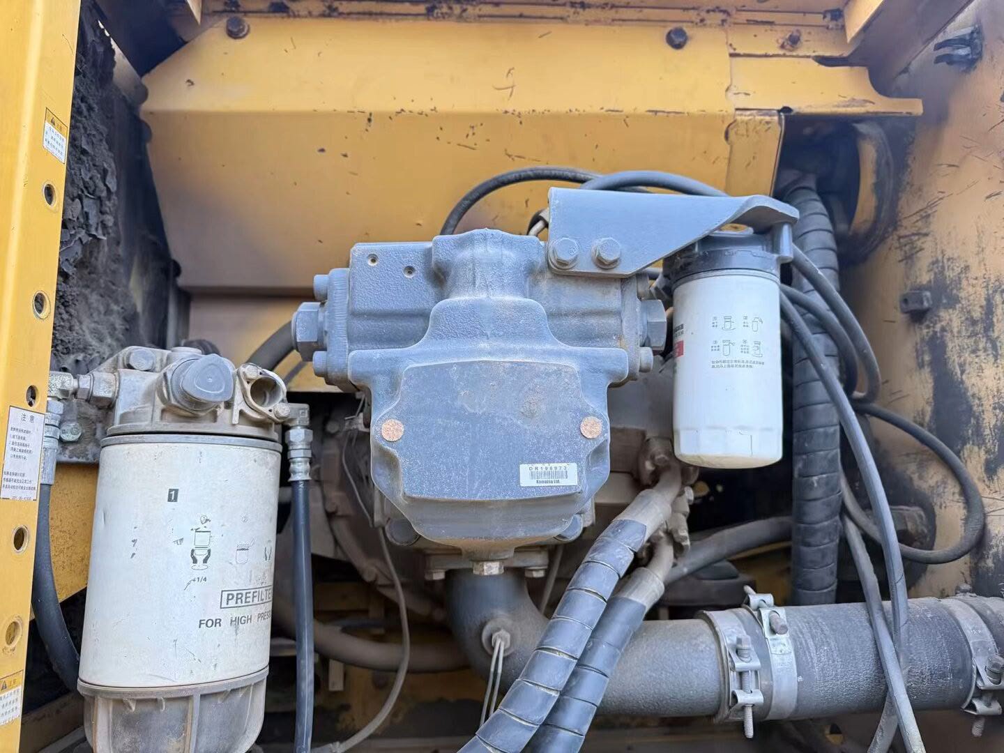 Buy Komatsu PC240-8 Used Excavator / 7