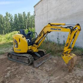 Buy Komatsu PC30 Used Excavator / 2 Buy Komatsu PC30 Used Excavator / 2