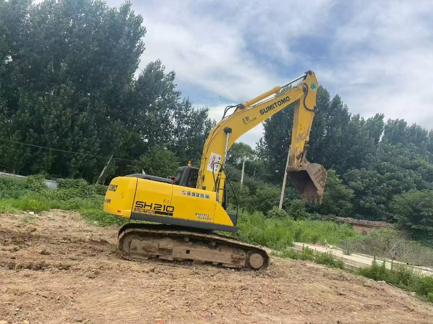 Buy Sumitomo SH210-5 Used Excavator / 4