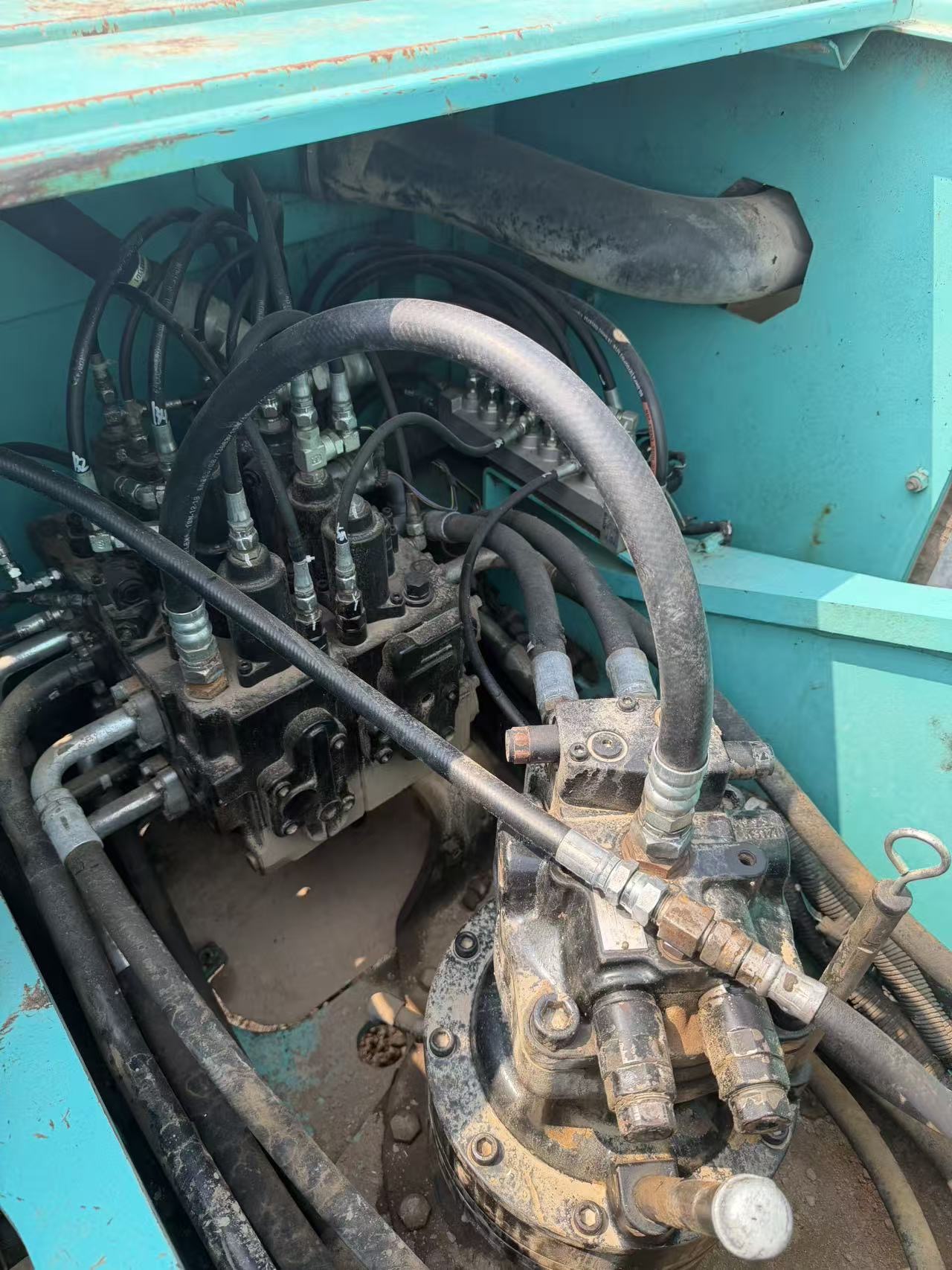 Buy Kobelco 210LC-9 Used Excavator / 6
