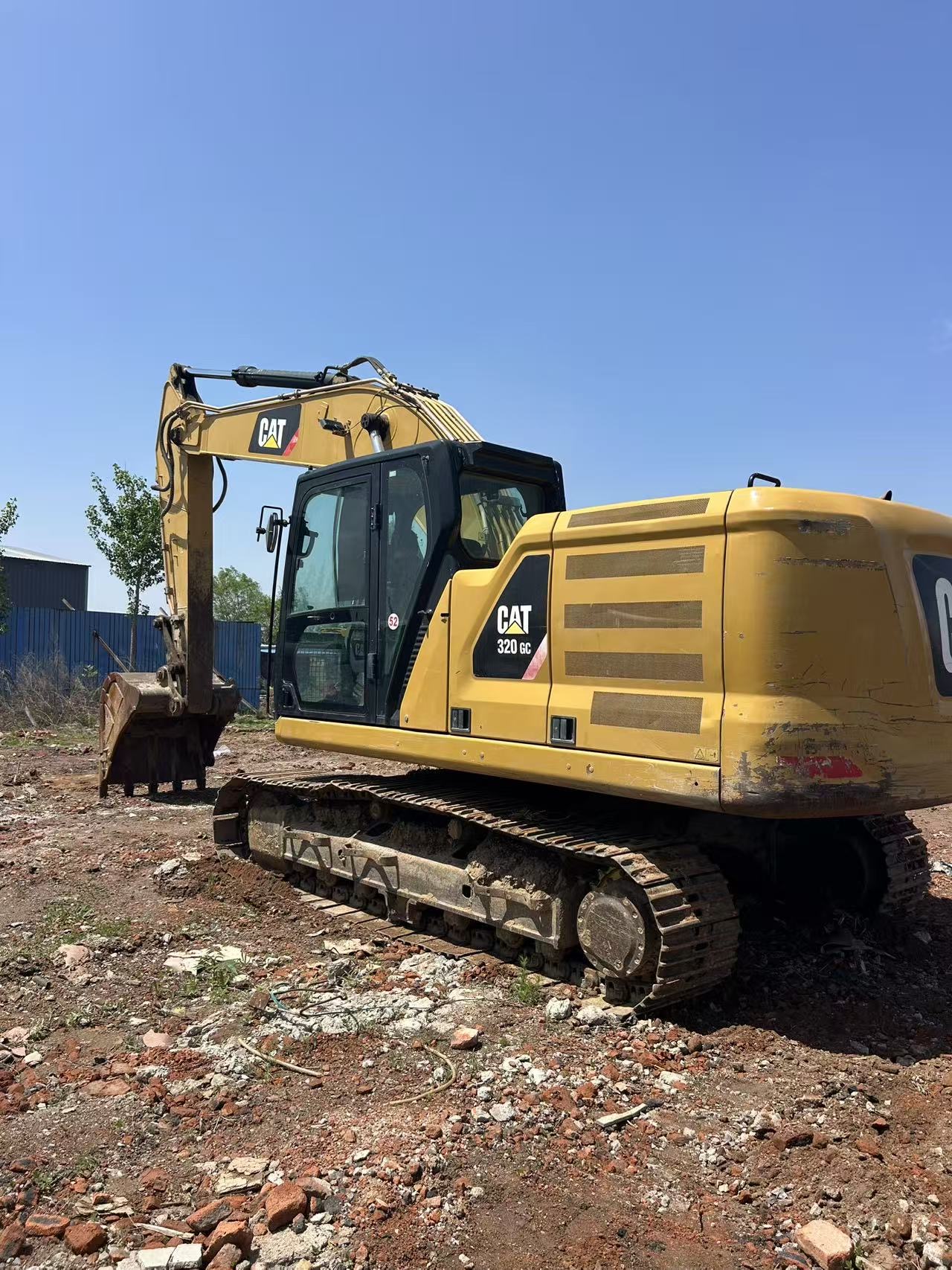 Buy Caterpillar 320C Used Excavator / 2