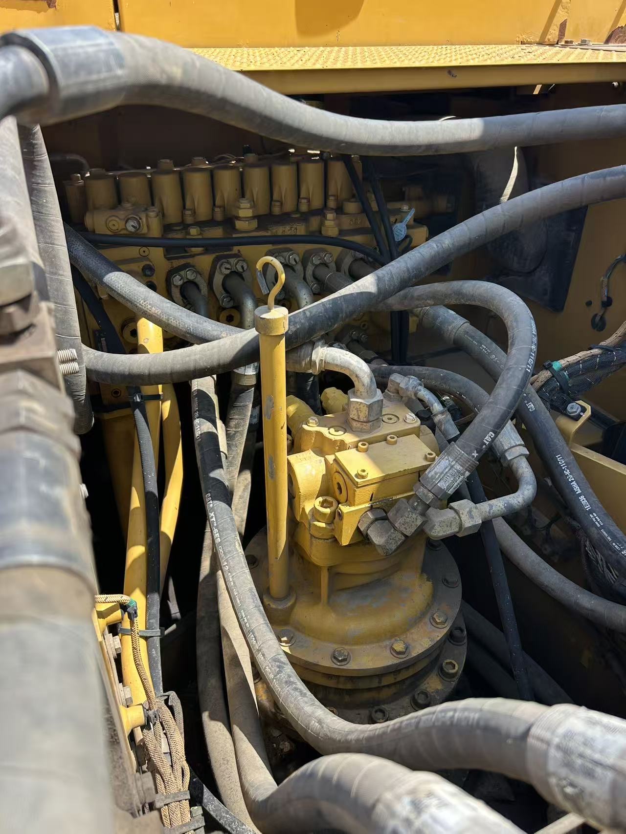 Buy Caterpillar 320C Used Excavator / 5