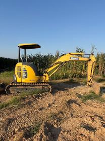 Buy Komatsu PC30 Used Excavator / 2 Buy Komatsu PC30 Used Excavator / 2