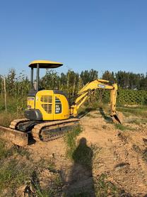 Buy Komatsu PC30 Used Excavator / 3 Buy Komatsu PC30 Used Excavator / 3