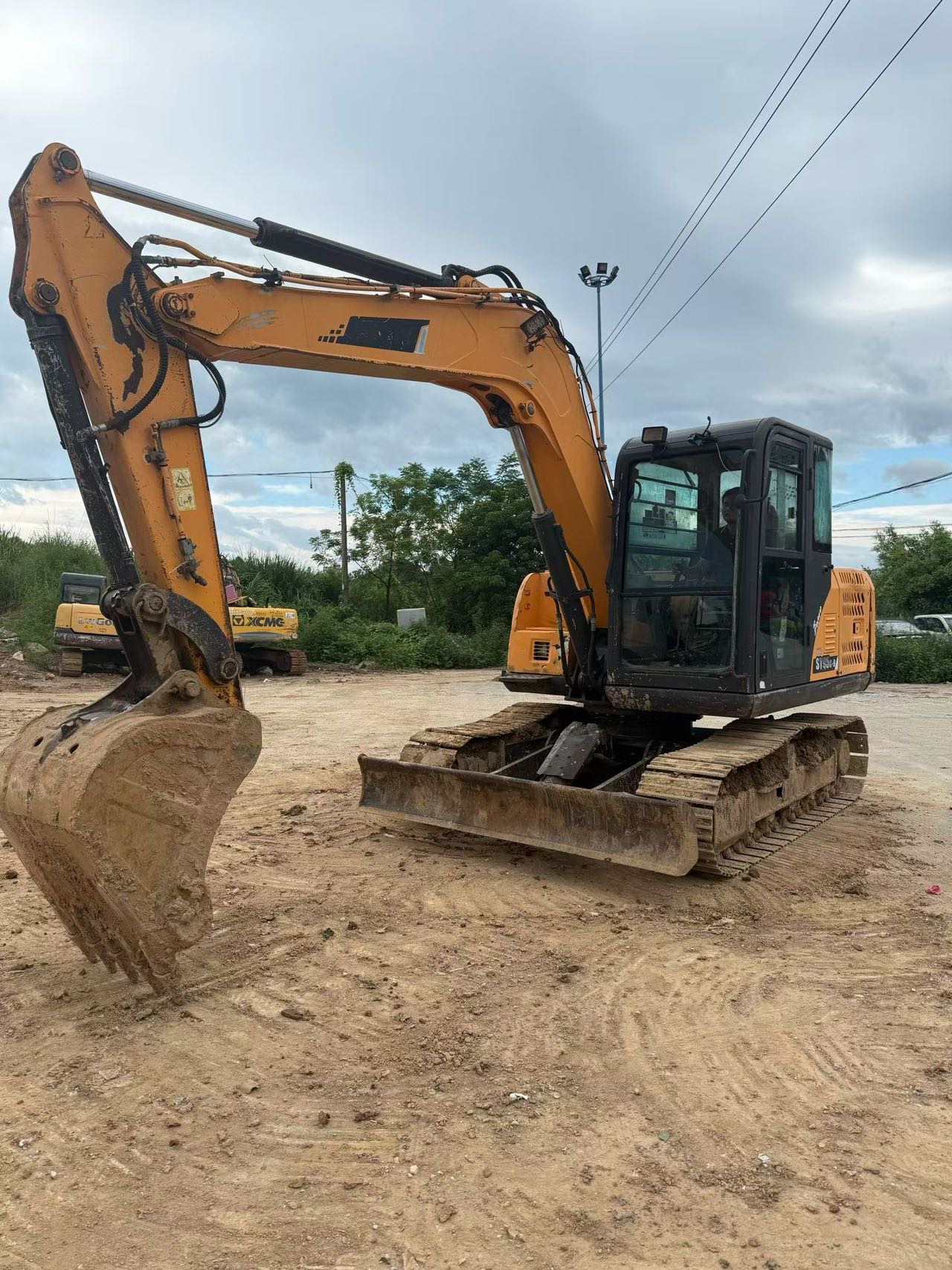 Buy Sany SY95C Used Excavator / 4